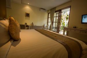 Labak River Hotel by EPS