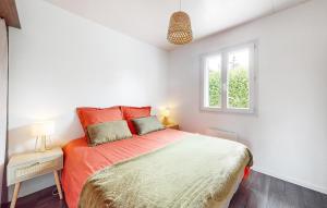 Maisons de vacances Beautiful Home In Prayssas : photos des chambres