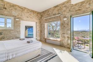 Villa Sand and Stone