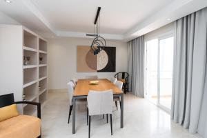 Front line beach luxury apartment in Heaven Beach