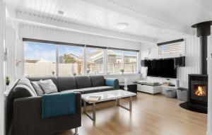 Gorgeous Home In Otterup With Wifi