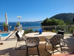 Villas Eze sur mer - vue Saint Jean Cap Ferrat : photos des chambres