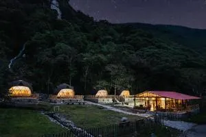 Ecolodge Majestic Sky Domes B&B - Cachora