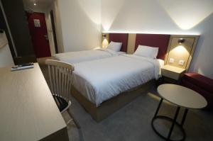 Hotels Anais Hotel Bourges Nord Saint-Doulchard : photos des chambres