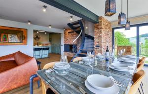 Sunset Chalet - Holiday Home 