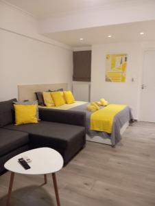 Kolonaki Luxury backyard Studio