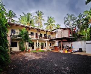 Equiped cozy Room for rent!