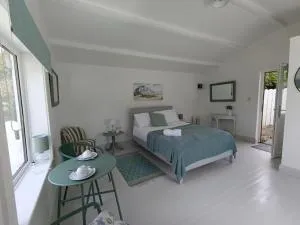 Under the Eaves - 基利贝格斯