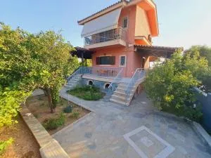 Aigeira Seafront Vacation Home 0 floor - Sinevrón