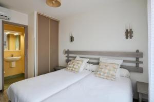 Hotels Hotel Les Mimosas : photos des chambres