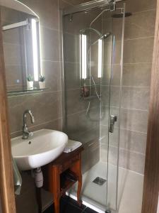 B&B / Chambres d'hotes Maison d'hotes Larraldia : photos des chambres