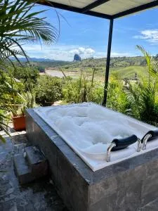 Cabaña el mirador azul - Granada