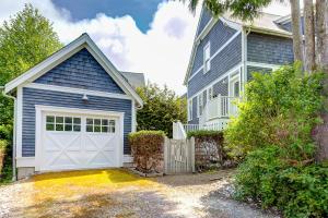 Vitamin Sea by Seabrook Hospitality