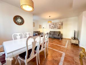 Spacious Townhouse - Private Patio Oasis - FRE01