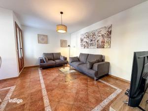 Spacious Townhouse - Private Patio Oasis - FRE01