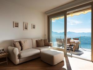 Cezanne - comfy flat with terrace and Lake view