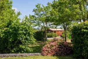 Camping Onlycamp Pierre & Sources - 沙托盖