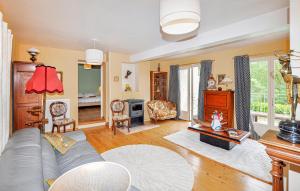 1 Bedroom Cozy Home In Dun