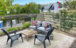 Cozy Home In Lemmer With Wifi