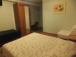 Hotels Hostellerie La Boheme : photos des chambres