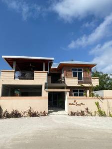 White Sand Inn