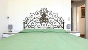 M404 - Marcelli, trilocale con giardino a due passi dal mare