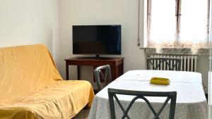 M404 - Marcelli, trilocale con giardino a due passi dal mare