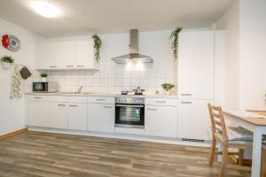 Ferienwohnung Werrablick Hedemünden - Gartenbenutzung mit Grill - WLAN