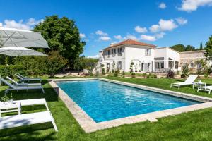 Maisons d'hotes La Bastide de Damien, 5 clefs Demeure d'Exception et Table Remarquable dans le guide Teritoria, JACUZZI Privatif, Cuisine etoilee Dominique Frerard : photos des chambres