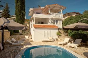 Villa Hvar with pool