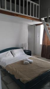 Stone Oasis apartment Vari Syros