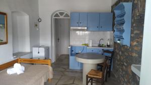 Stone Oasis apartment Vari Syros