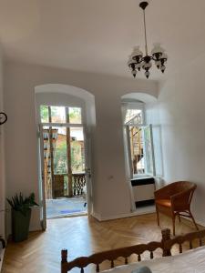 Old Tbilisi City Center, two - room apartment