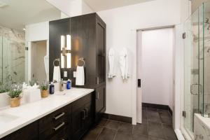 12 Wildwood condo