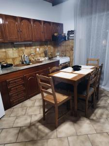 ΔΙΑΜΕΡΙΣΜΑ Σοφια ΑΝΕΣΗ, ΧΑΛΑΡΩΣΗ