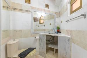 Pacos Resort Luxury Villa 19