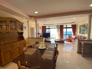 Seafront Apartment by MA Properties