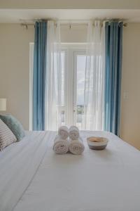 2 BR 5 pax Spacious Elegant Condo in Saint Dominique, Megaworld, Iloilo City