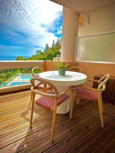 Vue mer - Refait à neuf - Clim - Parking - 4 personnes