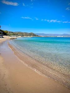 Appartements Vue mer - Refait a neuf - Clim - Parking - 4 personnes : photos des chambres