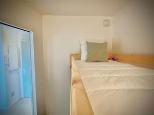 Appartements Vue mer - Refait a neuf - Clim - Parking - 4 personnes : photos des chambres