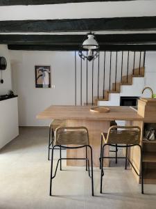 Old town STONE HOUSE OASIS