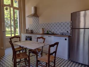 Sejours a la campagne Castle Of Saint Germain Des Rives : photos des chambres