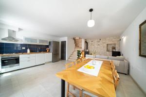 Heritage Island Escape - Casa Bola- Boutique Retreat