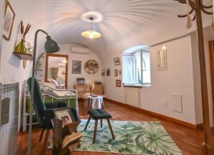 De Natura Partenope - Boutique Home