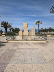 T2 à 200m de la mer et commerces