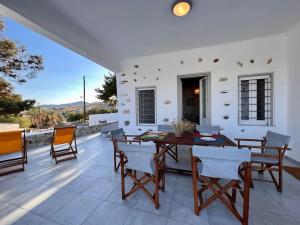 DallEgeo παραδοσιακό κυκλαδίτικο σπίτι