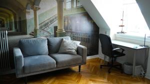 Cosy room in residential part of Copenhagen, with free street parking and shared bathroom