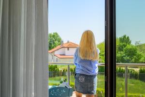 Azur Properties 74