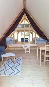 Campings les cabanes du tertre : photos des chambres